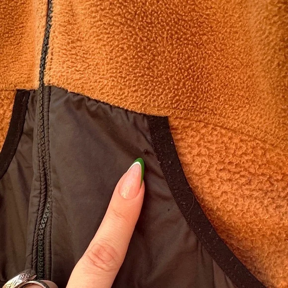 Toddler’s North Face Fleece Hoodie - Picture 5 of 8